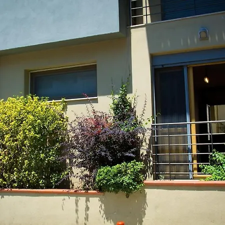 Quiet Urban Studio With Private Backyard Thessaloniki Exterior photo